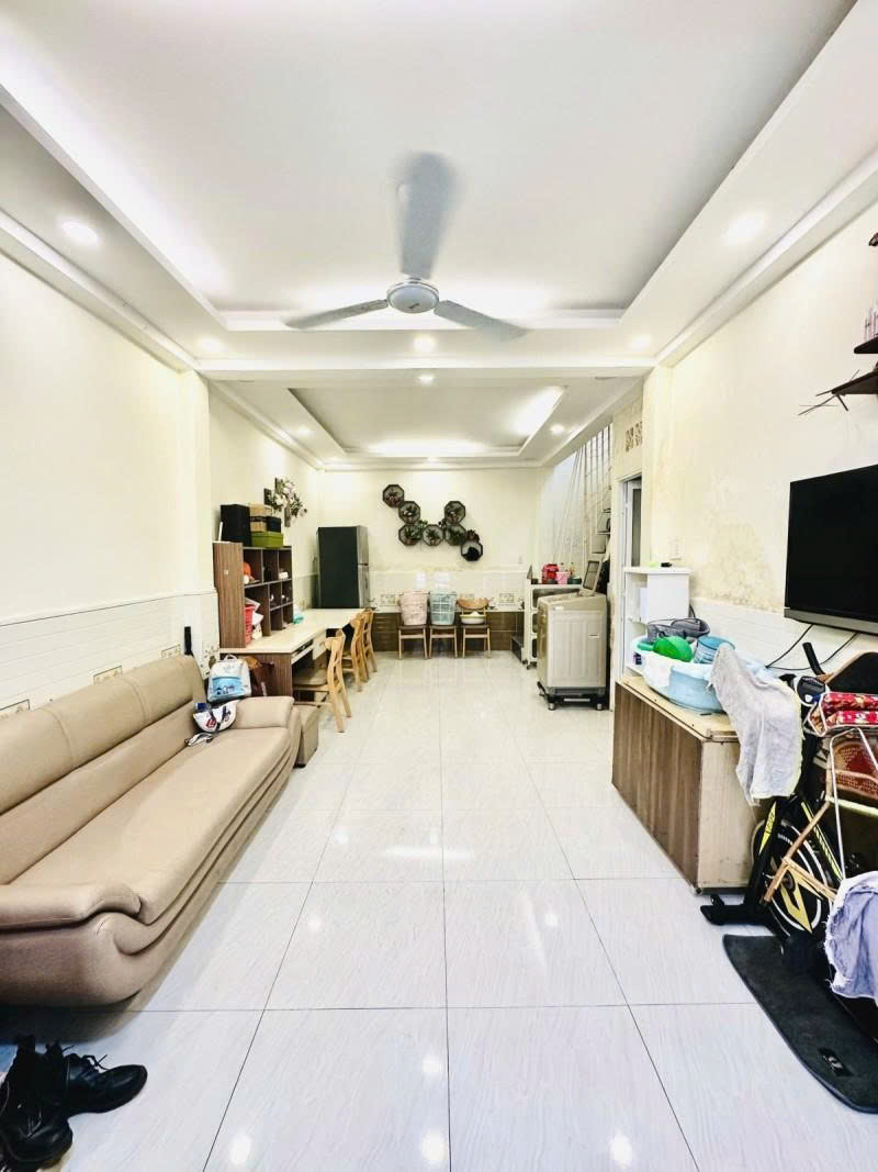 NGAY BV 115 THÀNH THÁI Q.10 - HẺM RỘNG ĐẸP 1 TRỤC THÔNG - HIẾM NHÀ BÁN CHỈ 5.X TỶ - Ảnh 2